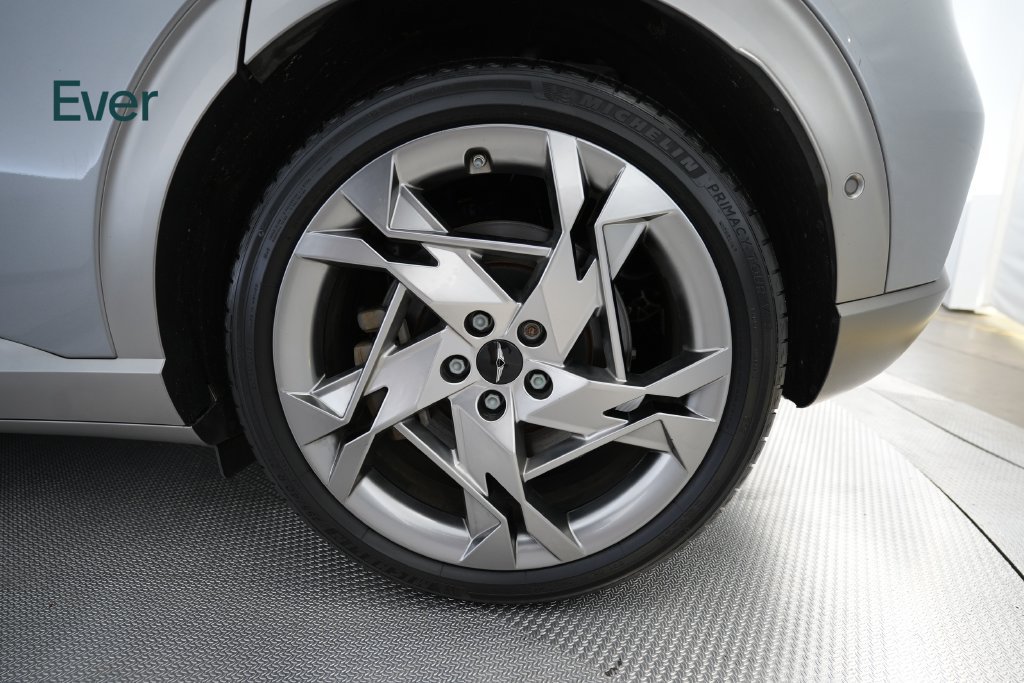 Used 2023 Genesis GV60 Performance AWD/4WD image 19