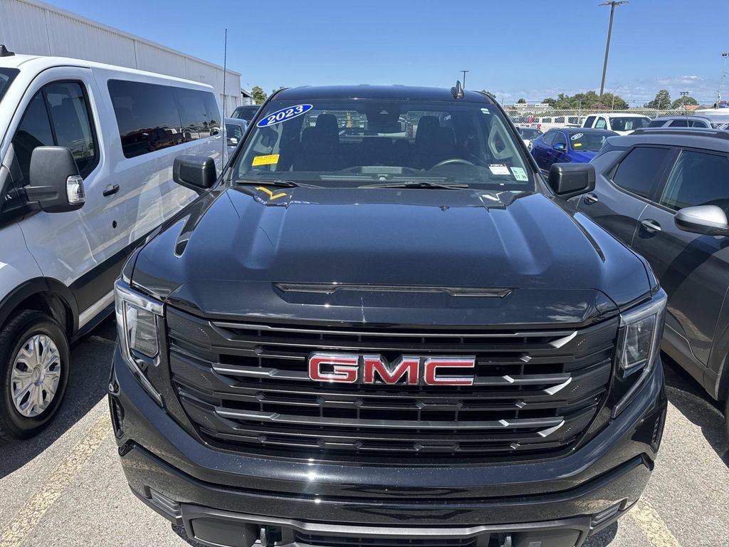Used 2023 GMC Sierra 1500 Pro w/ Graphite Edition RWD image 4