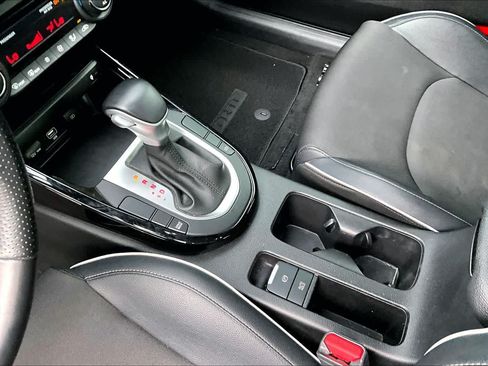 Used 2023 Kia Forte GT-Line w/ GT-Line Premium Package FWD image 16