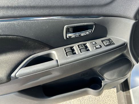 Used 2024 Mitsubishi Outlander Sport ES image 11