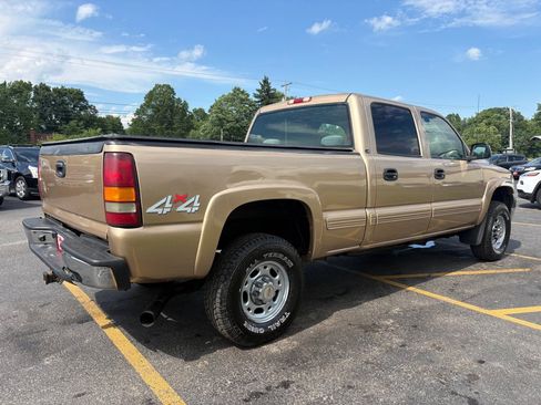 Used 2001 Chevrolet Silverado 2500 LS w/ Off-Road Skid Plate Pkg AWD/4WD image 6
