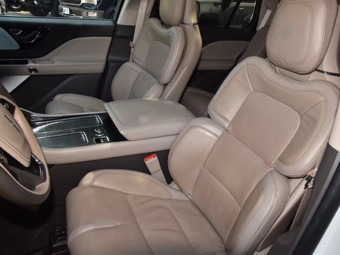 Used 2022 Lincoln Aviator Reserve w/ Equipment Group 201A AWD/4WD image 35