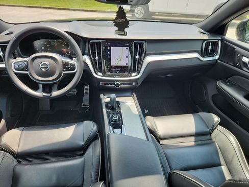 Used 2022 Volvo S60 B5 R-Design w/ Advanced Package image 30