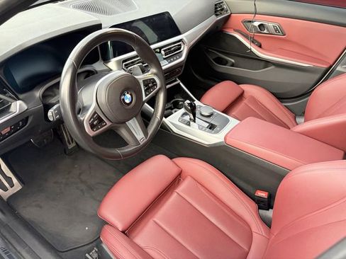 Used 2022 BMW 330i Sedan w/ M Sport Package image 9