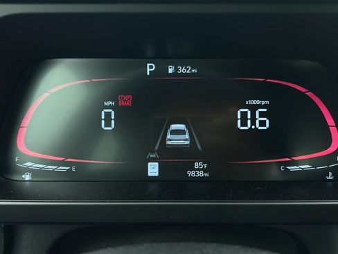 Used 2025 Hyundai Elantra Sport FWD image 16