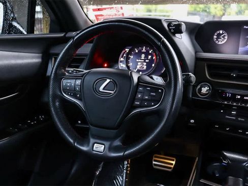 Used 2019 Lexus UX 200 F Sport image 15