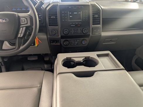 Used 2022 Ford F250 XL w/ Power Equipment Group image 24