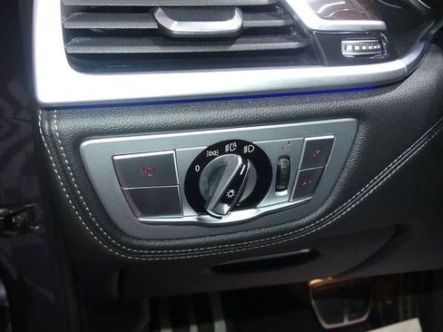 Used 2019 BMW 740i xDrive w/ M Sport Package AWD/4WD image 30