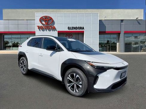 Certified 2024 Toyota bZ4X FWD image 1