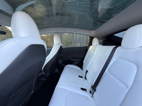 Used 2023 Tesla Model Y Long Range image 16