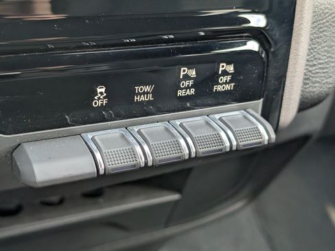 Used 2026 RAM 2500 Big Horn AWD/4WD image 26