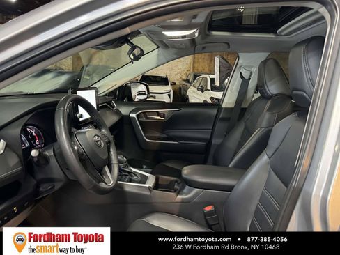 Used 2023 Toyota RAV4 XLE Premium AWD/4WD image 18
