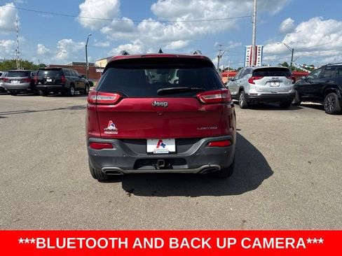 Used 2015 Jeep Cherokee Limited w/ Luxury Group AWD/4WD image 4