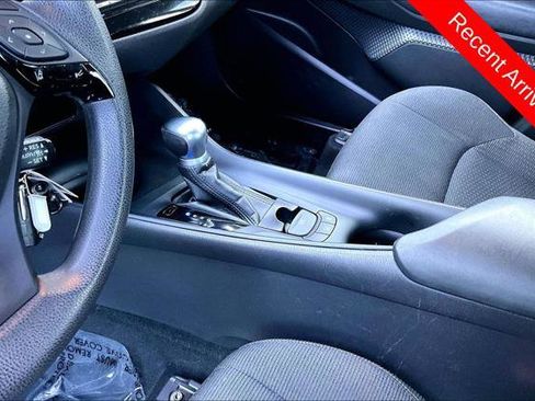 Certified 2019 Toyota C-HR LE FWD image 18