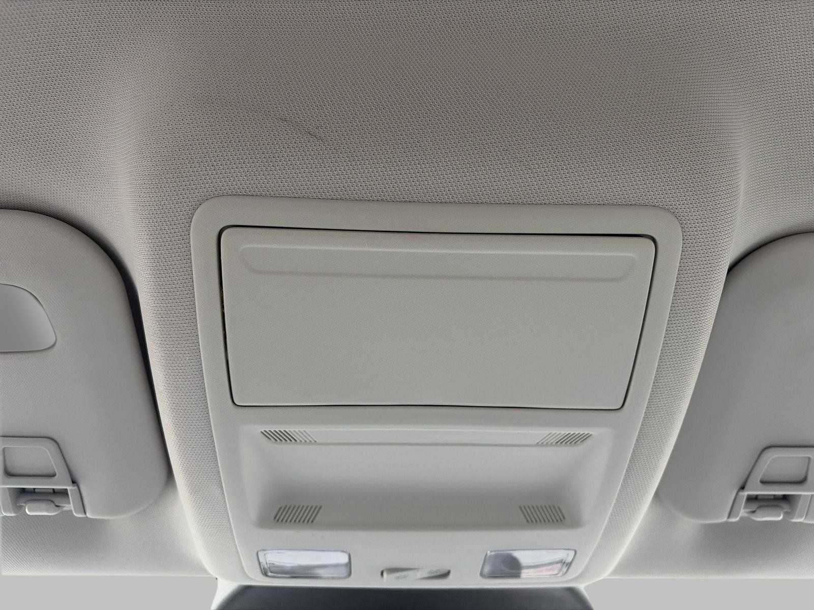 Used 2023 Ford Escape Platinum AWD/4WD image 45