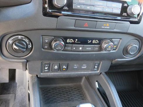 Used 2022 Nissan Frontier PRO-4X w/ Pro-4X Premium Package image 27