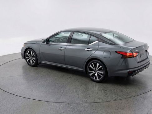 Used 2025 Nissan Altima 2.5 SV image 5