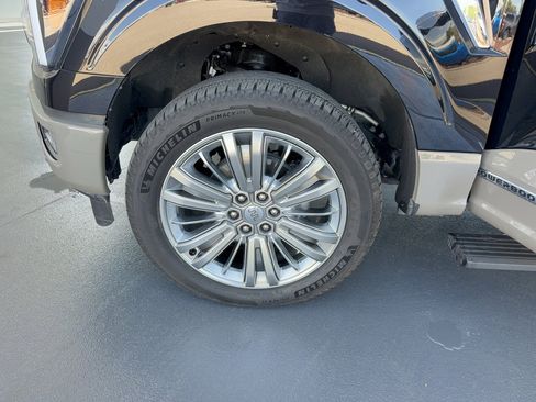 Certified 2025 Ford F150 King Ranch AWD/4WD image 41