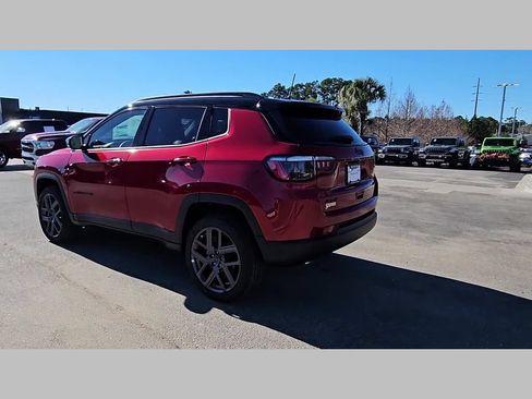 New 2026 Jeep Compass Limited w/ Sun, Sound & Navigation Group AWD/4WD image 28