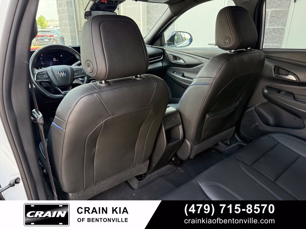 Used 2025 Buick Envista Sport Touring w/ Convenience I Package FWD image 25