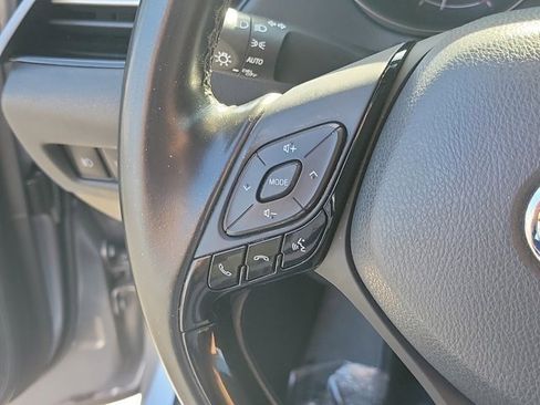 Used 2019 Toyota C-HR Limited image 23