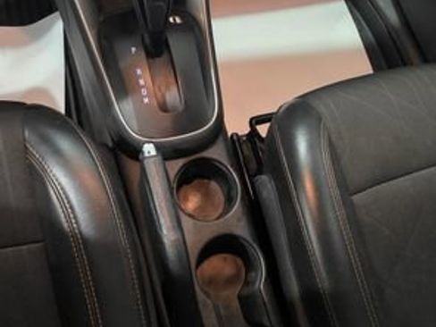 Used 2019 Chevrolet Trax LT w/ LT Convenience Package image 22