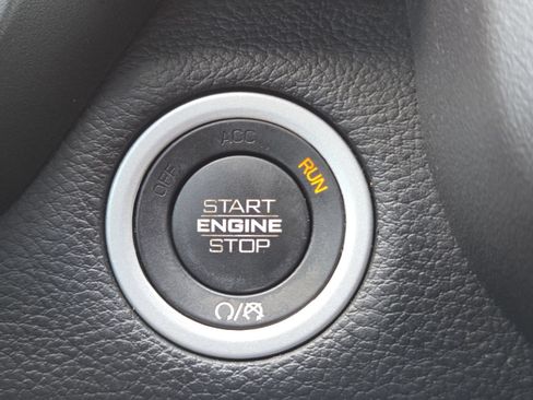 Used 2020 RAM 1500 Big Horn AWD/4WD image 9