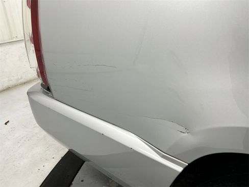 Used 2013 GMC Yukon XL Denali image 36