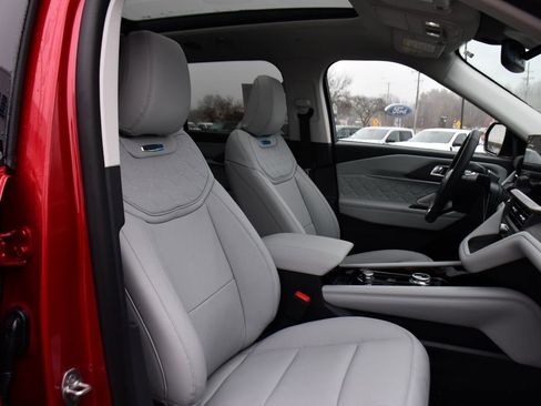 New 2026 Ford Explorer Platinum w/ LUX Leather Package AWD/4WD image 16