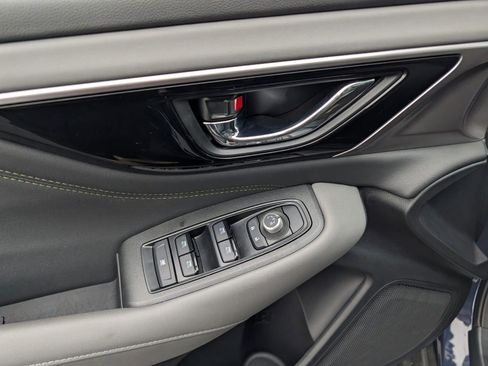 Used 2025 Subaru Outback Onyx Edition image 27