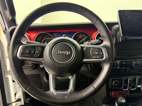 Used 2018 Jeep Wrangler Unlimited Rubicon AWD/4WD image 11