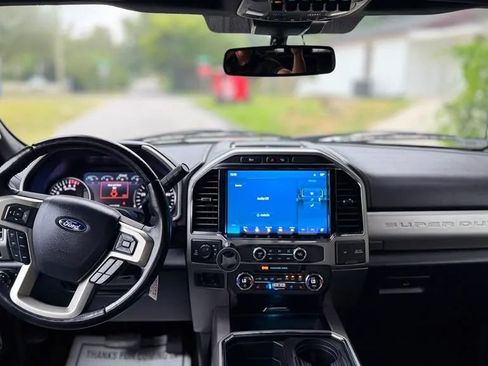 Used 2022 Ford F250 Lariat w/ Lariat Value Package AWD/4WD image 34