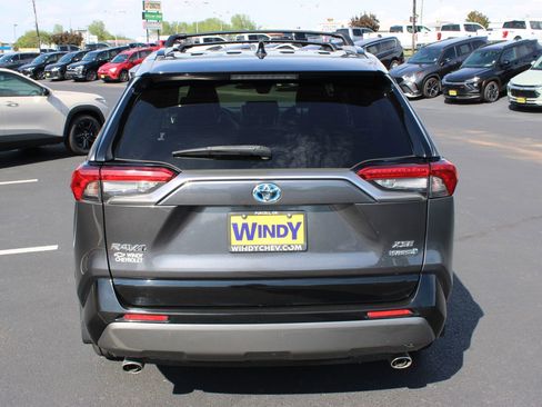 Used 2020 Toyota RAV4 XSE AWD/4WD image 7