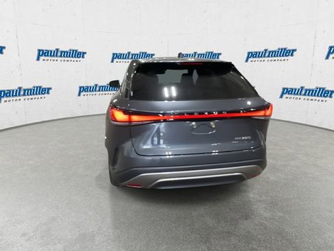 Used 2025 Lexus RX 350 FWD w/ Technology Package image 9