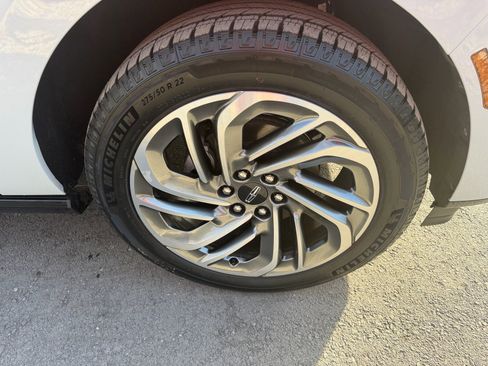 New 2026 Lincoln Navigator Reserve image 9