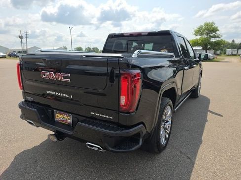 Used 2025 GMC Sierra 1500 Denali w/ Denali Reserve Package AWD/4WD image 5