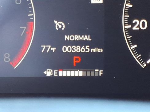 Used 2025 Honda HR-V LX image 18