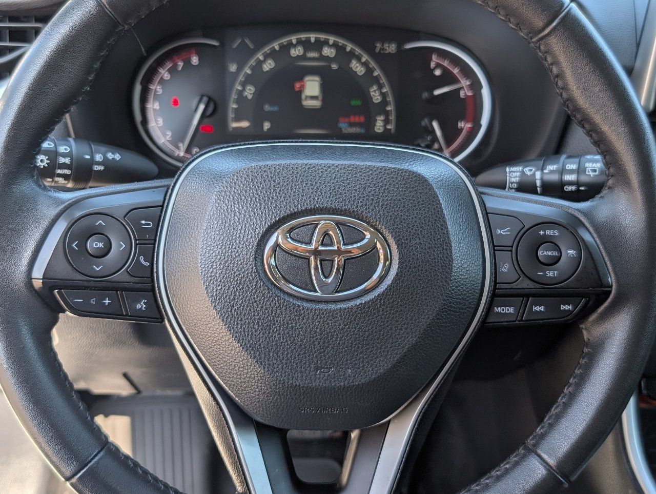 Used 2024 Toyota RAV4 Adventure AWD/4WD image 18