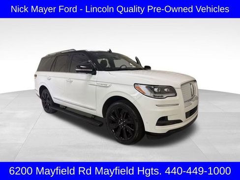 Used 2024 Lincoln Navigator Reserve image 1