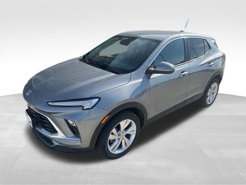 Used 2024 Buick Encore GX Preferred FWD image 2