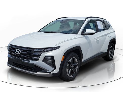 Used 2025 Hyundai Tucson SEL FWD image 3