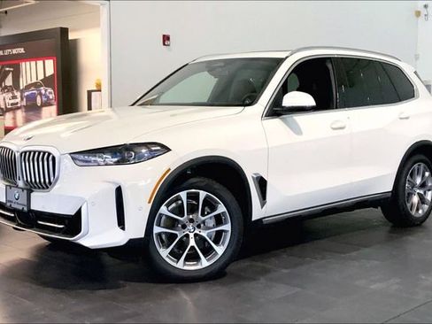 New 2026 BMW X5 sDrive40i w/ Executive Package RWD image 1