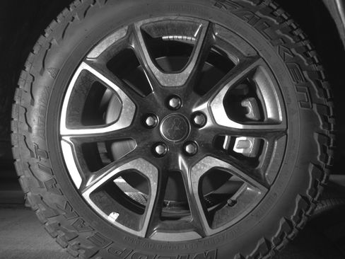 Used 2025 Jeep Compass Trailhawk image 13