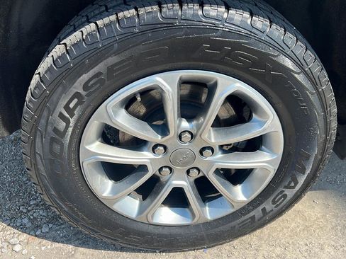 Used 2014 Jeep Grand Cherokee Limited AWD/4WD image 17