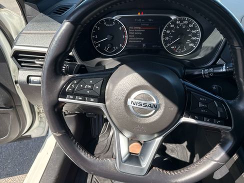 Used 2020 Nissan Altima 2.0 SR FWD image 26