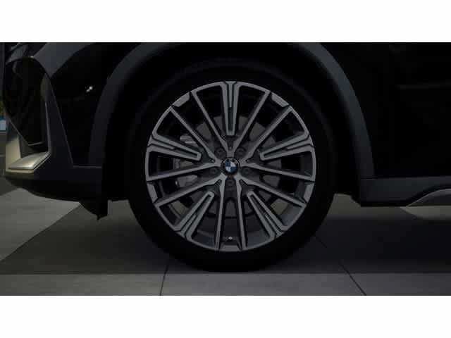 Used 2026 BMW X1 xDrive28i w/ Technology Package AWD/4WD image 7