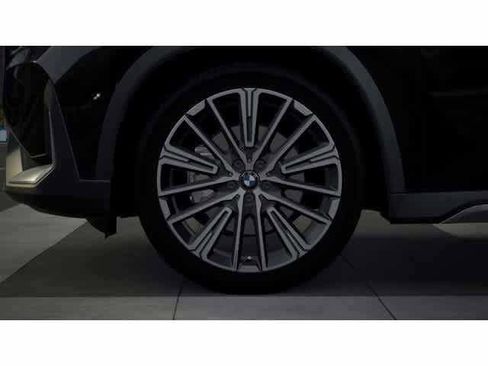 New 2026 BMW X1 xDrive28i w/ Technology Package AWD/4WD image 7