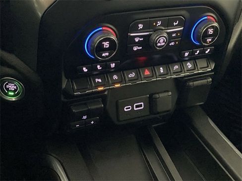 Certified 2021 Chevrolet Silverado 1500 LTZ image 23