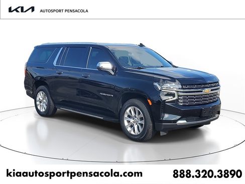 Used 2024 Chevrolet Suburban Premier image 1