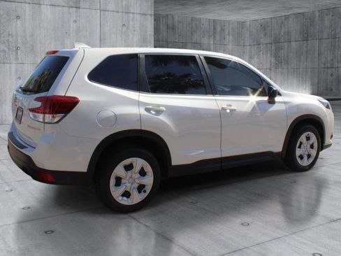 Used 2022 Subaru Forester AWD/4WD image 5